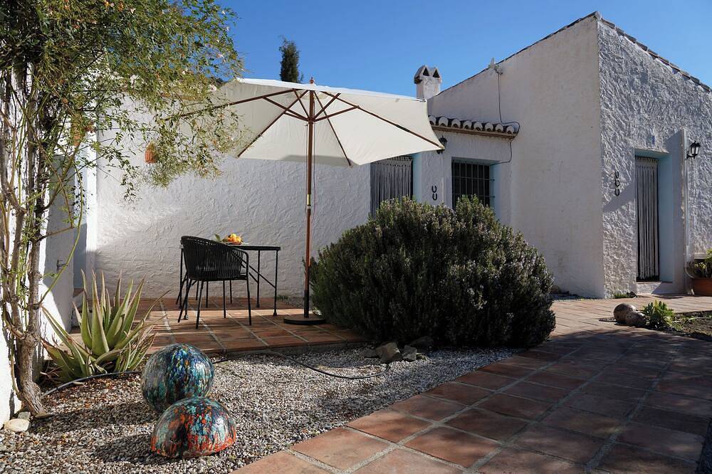 Casa 3/Andalusian architecture in a beautiful green oasis/1 km from El Borge in El Borge, Málaga Provincie