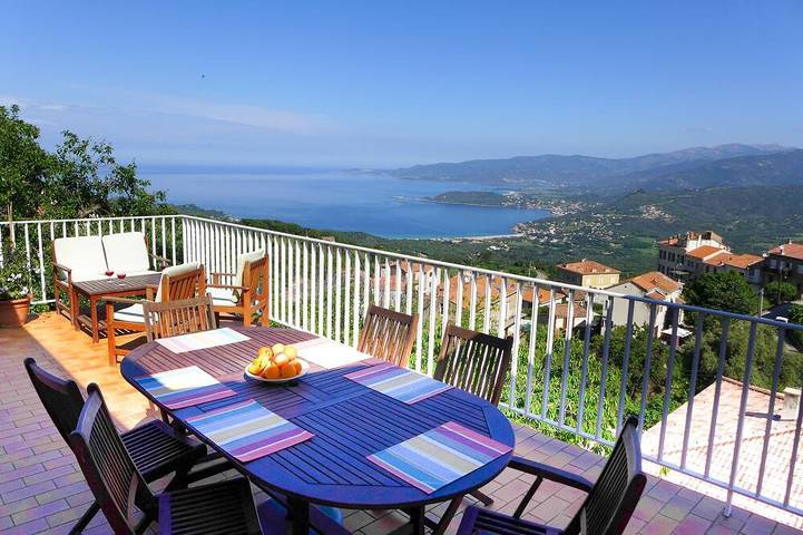 Cottage pour 6 personnes, avec jardin et terrasse en Corse-du-Sud
