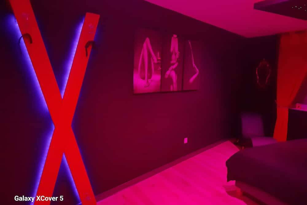 Geheel appartement, L'escale du Desir Love Room spa Privatif in Calais, Calais en omgeving