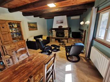 Gîte pour 5 personnes, avec jardin et vue à Le Monastier-sur-Gazeille