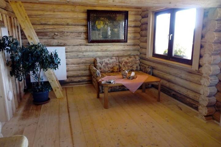 Hütte für 4 Personen, mit Garten und Balkon