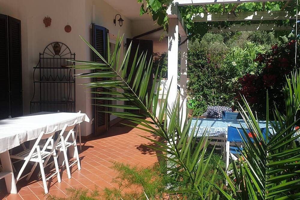 Ganze Wohnung, Casa vacanze Fanny - Casa vacanza Fanny in Spiaggia Fetovaia, Campo nell'Elba
