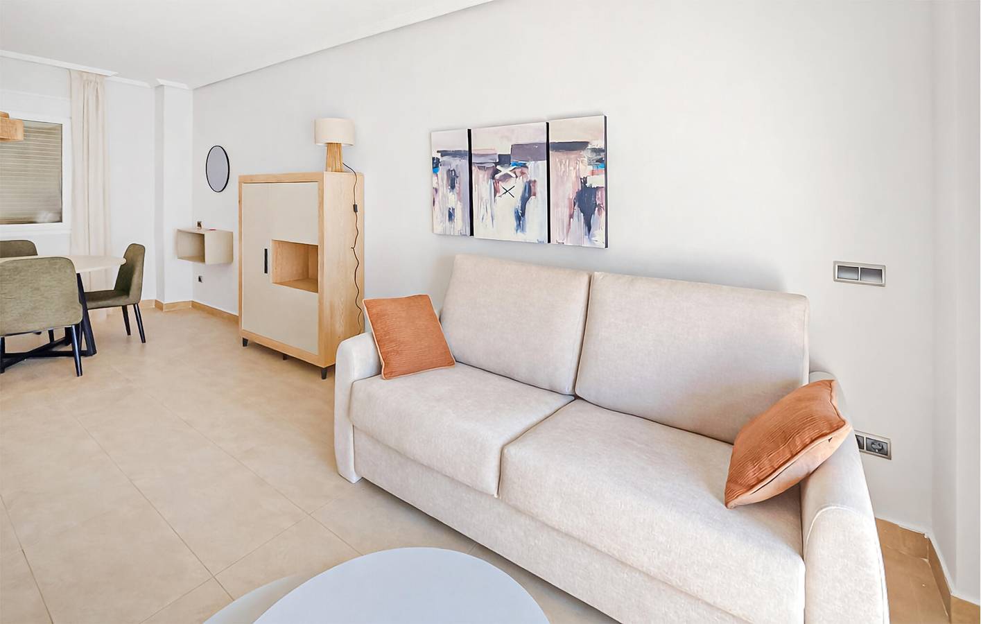Apartamento vacacional entero, Encantador apartamento de 75 m²: vistas panorámicas, a 2 km de la playa, aparcamiento y wifi in Los Alcázares, Costa Cálida