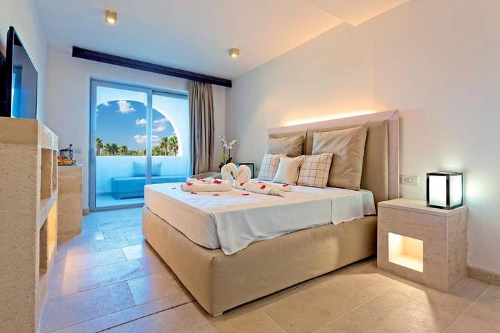 Appartamento per 3 persone, con piscina per bambini e giardino nonché sauna e piscina a Torre Saracena