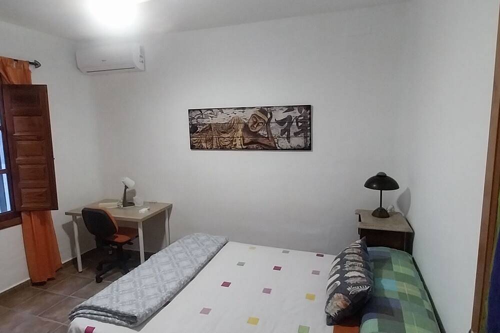 Room with pool and patio in a shared house in Murcia, Murcia Inland