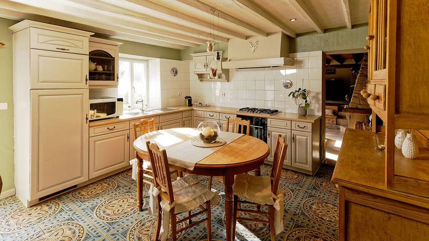 Location de vacances pour 5 personnes, avec jardin à Doische - 2