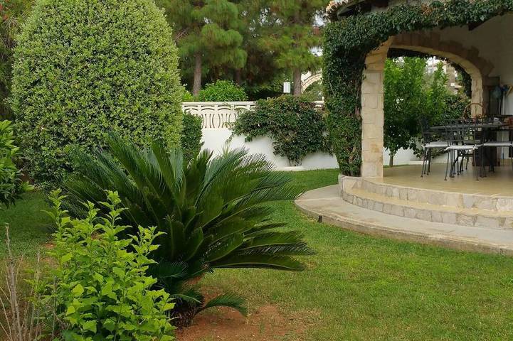 Charmante Villa Climatisee Piscine Privee, Jardin , Proche Mer Et Commerces in Almadrava, Costa Blanca