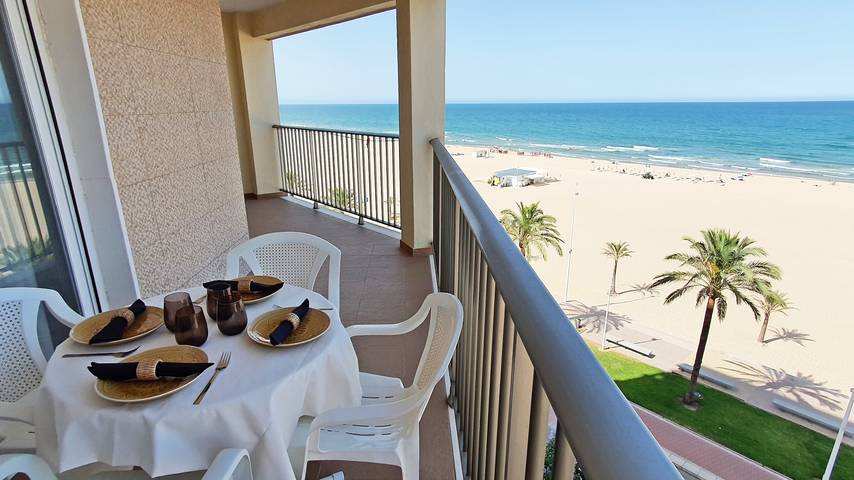 Ferienwohnung für 4 Personen, mit Garten und Terrasse in Gandia