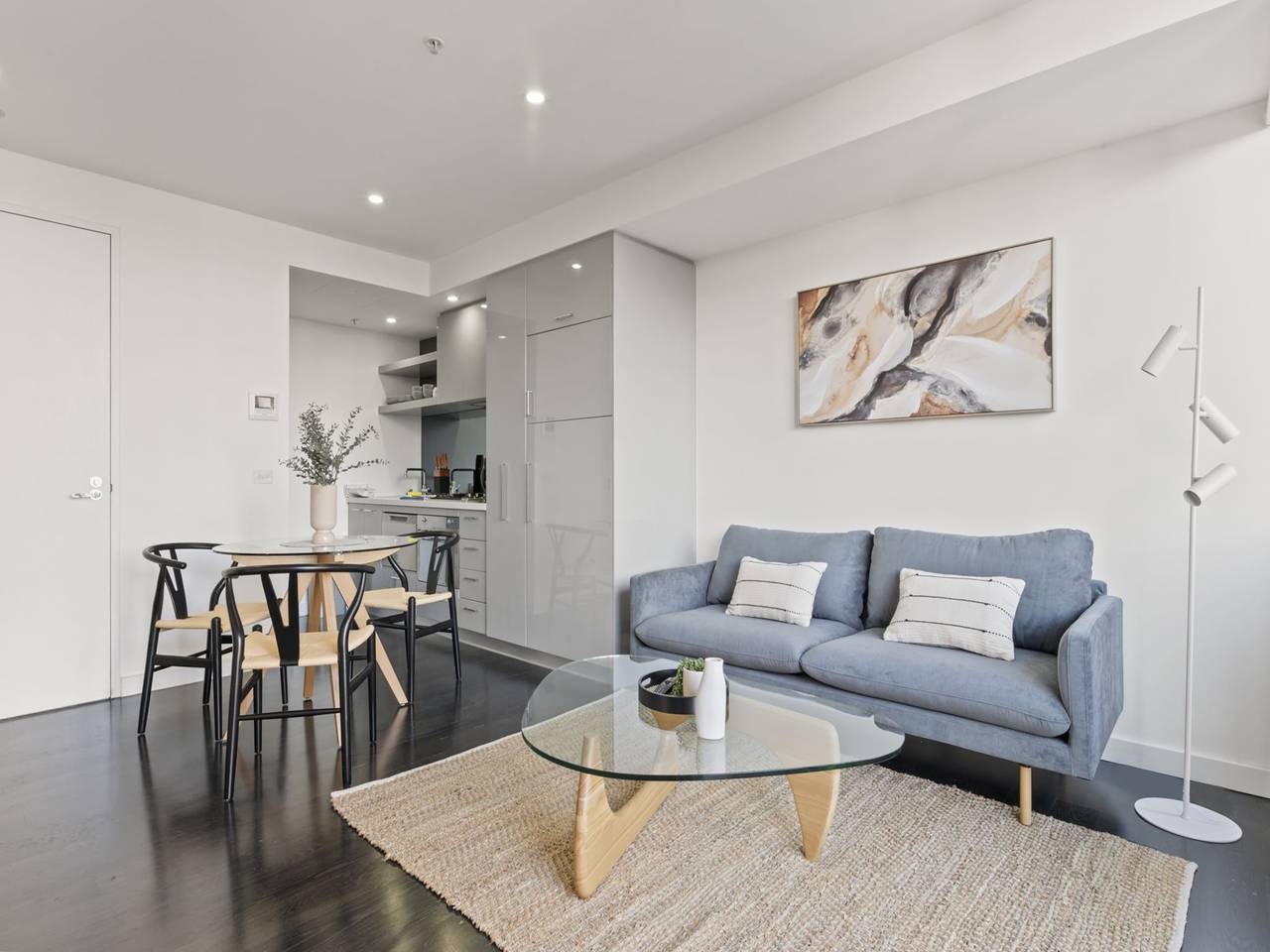 Entire apartment, Modern 1-Bed Apartment Close to Attractions in South Melbourne, Melbourne