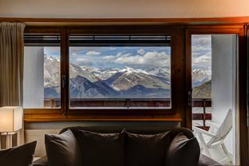 Gîte pour 6 personnes, avec balcon à Riddes