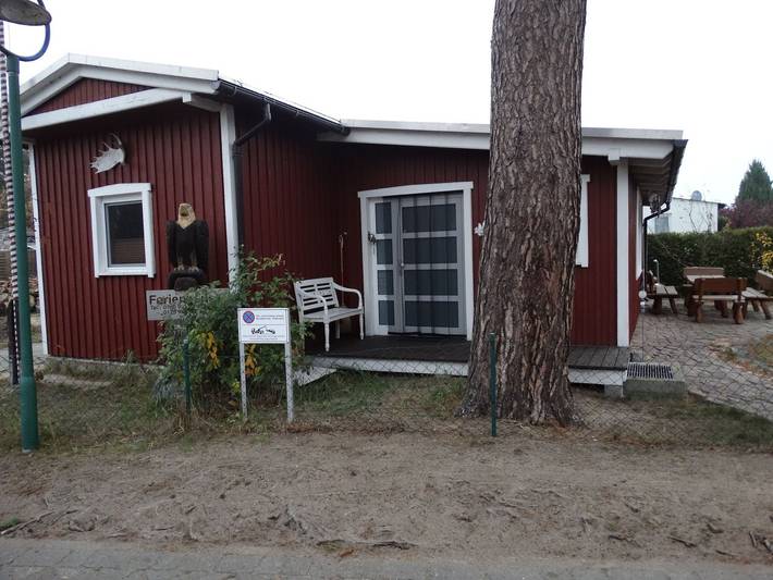 Ferienwohnung für 4 Personen, mit Terrasse und Garten in Mönkebude