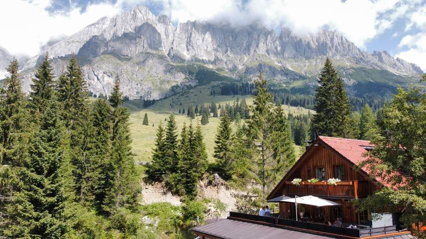 Ferienwohnung für 7 Personen, mit Balkon und Whirlpool sowie Terrasse und Garten in Ski Amadé - 2