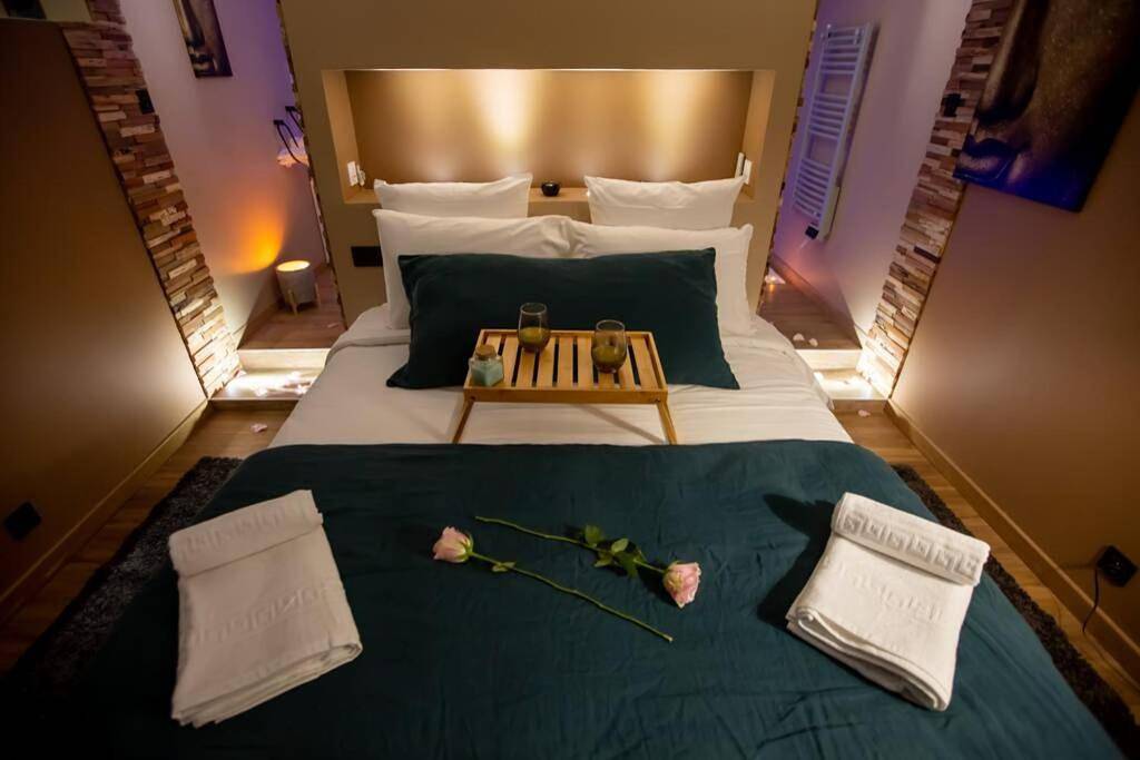 Appartement entier, Nouveau - L'instant Passion - Love Room in Tourlaville, Cherbourg-en-Cotentin