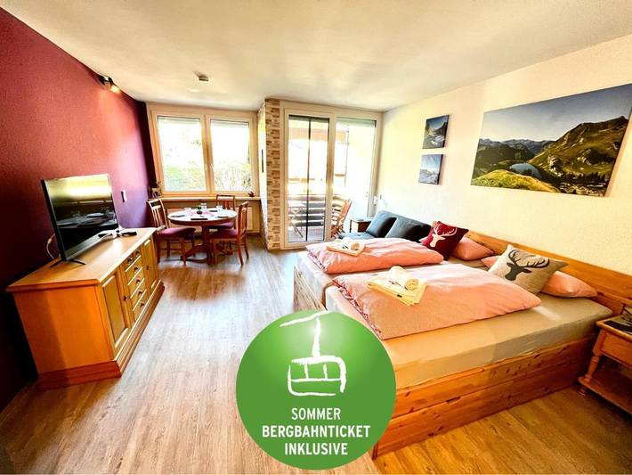 Ferienwohnung für 3 Personen, mit Ausblick und Pool sowie Terrasse und Sauna