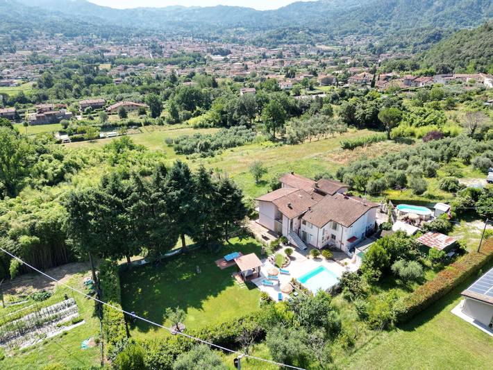Maison de vacances pour 10 personnes avec balcon in Camaiore, Riviera Italienne