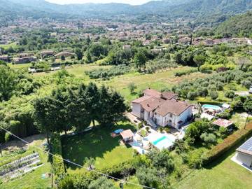 Maison De Vacances pour 10 Personnes dans Camaiore, Versilia, Photo 4