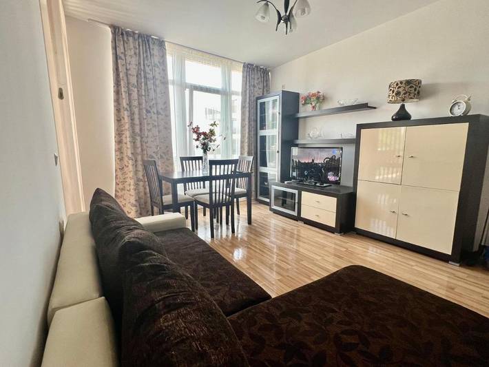Apartament wakacyjny dla 4 osób, z ogród i widok w Burgas