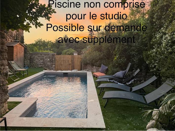Gîte pour 4 personnes, avec piscine ainsi que jardin et vue, animaux acceptés à Réauville - 2