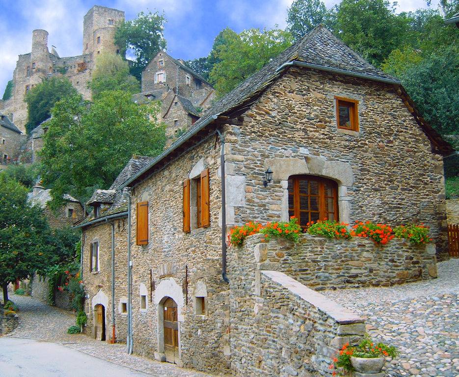 Gîte 4 pers. dans un des "Plus Beaux Villages de France" in Belcastel, Massif central