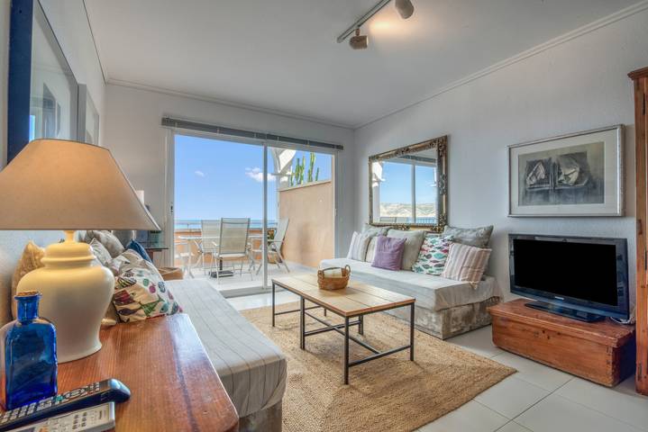Beachfront Penthouse 'Jávea Beachfront Penthouse' with Sea Views in Playa del Arenal, Jávea