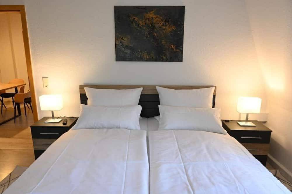 Ganze Wohnung, Ferienwohnung am Saaleknie 80qm mit Gartenidylle in Rudolstadt in Rudolstadt, Saaleland