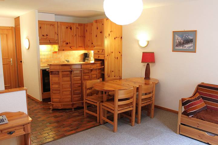 Gîte pour 4 personnes, avec jardin et terrasse à Evolène - 2