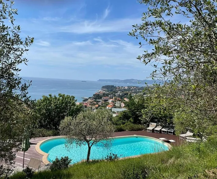 Maison de campagne pour 3 personnes, avec piscine ainsi que vue et jardin, animaux acceptés - 1