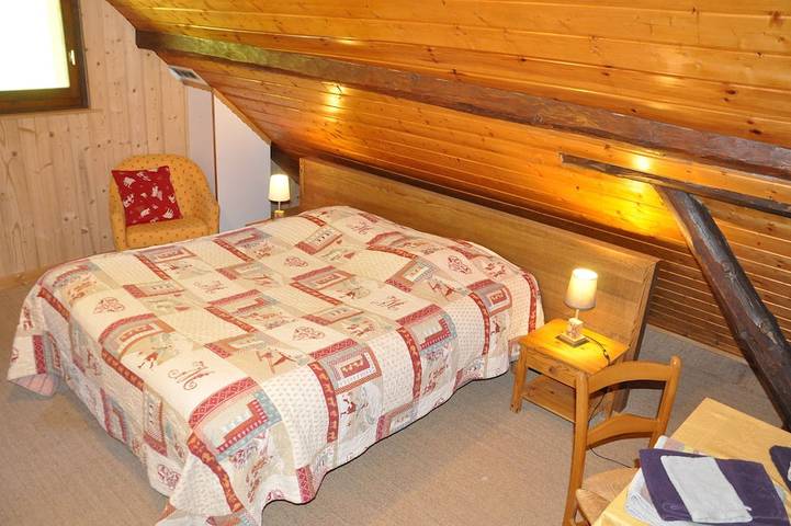 Gîte pour 2 personnes, avec terrasse et jardin à Queige - 2