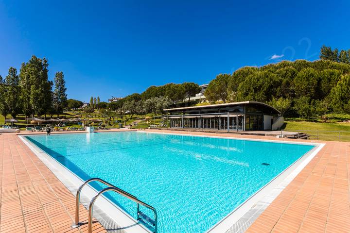 Ferienwohnung für 6 Personen, mit Balkon und Terrasse sowie Garten und Kinderpool in Lagos - 2