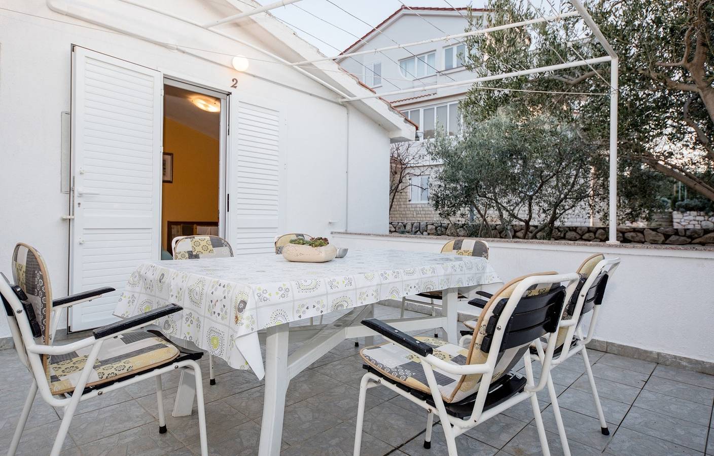 Ganze Wohnung, Two Bedrooms A2 in Barbat na Rabu, Rab