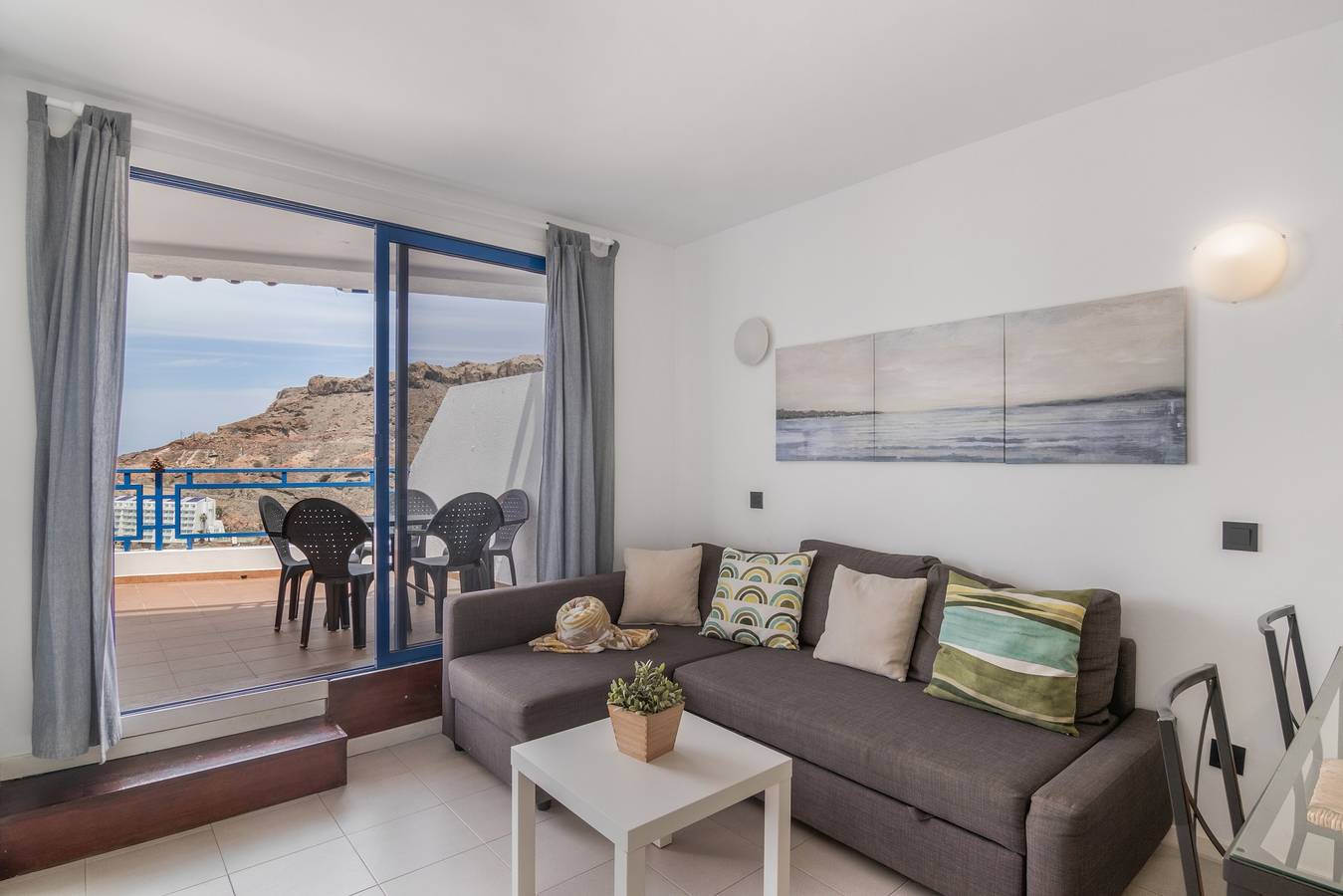 Casa de vacaciones 'Taurito Big Terrace' con vistas al mar, piscina compartida y Wi-Fi in Taurito, Mogán