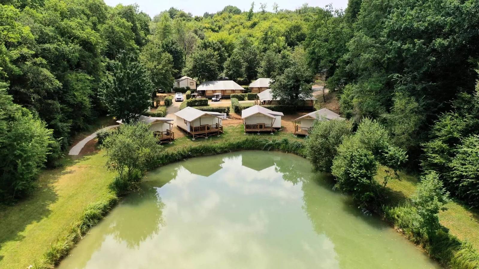 Chalet Confort 3 Pièces 4 Personnes in Saint-Geniès, Périgord Noir