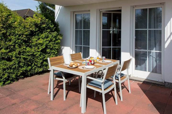 Ferienwohnung für 4 Personen, mit Terrasse und Sauna sowie Ausblick in Sagard