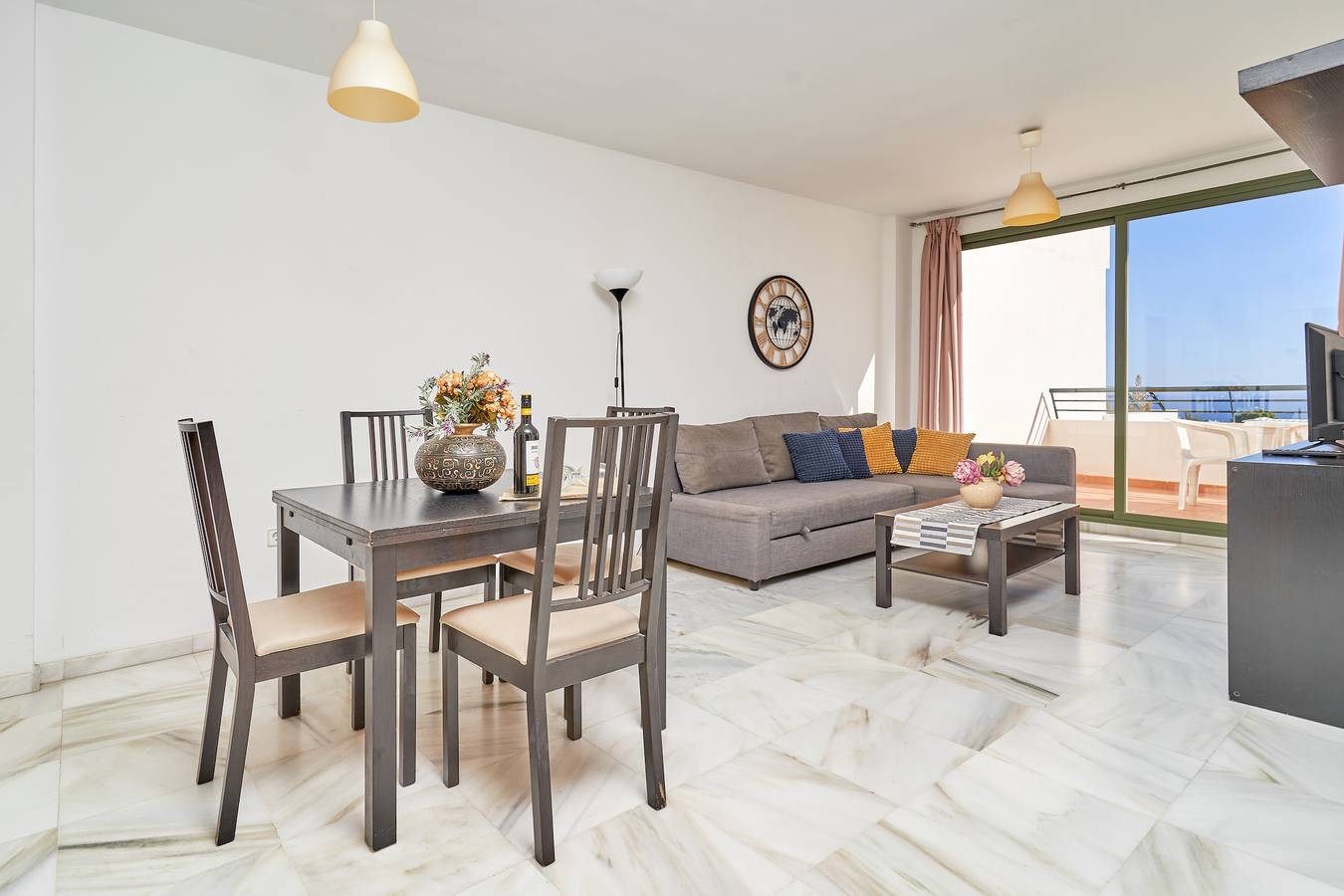 Appartement entier, Appartement 'Balcon De Nerja' avec vue sur la mer, Wi-Fi et climatisation in Nerja, Costa del Sol