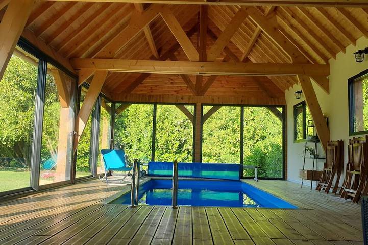 Gîte pour 10 personnes, avec jardin à Lieurey