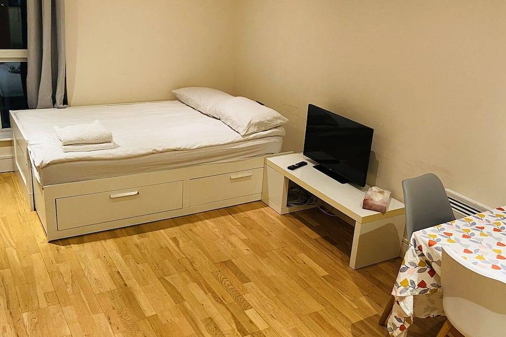 Entire apartment, Modern apartment in the heart of Shoreditch and Brick Lane in Tower Hamlets, London