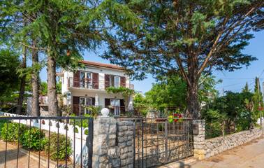 Ferienwohnung für 5 Personen, mit Terrasse, mit Haustier in Pinezici