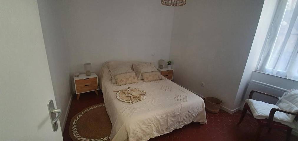 Location de vacances pour 6 personnes, avec balcon à Saint-Jean-du-Bruel - 2