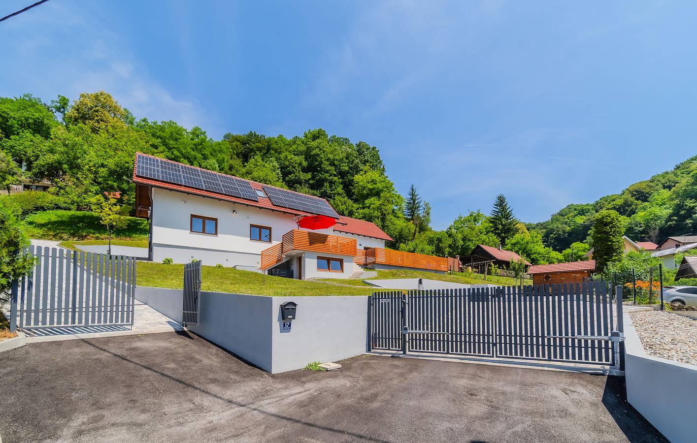 Charmante 200 m² große Wohnung mit Pool, WLAN und Parkplatz in Tuheljske Toplice, Krapina-Zagorje