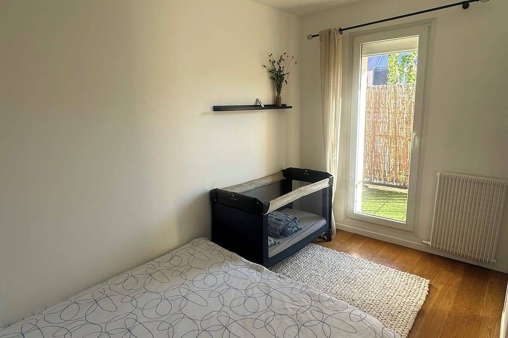 Maison Avec Jardin + Parking à 10 Minutes à Pied du Métro Mairie de Montreuil in Montreuil, Seine-Saint-Denis