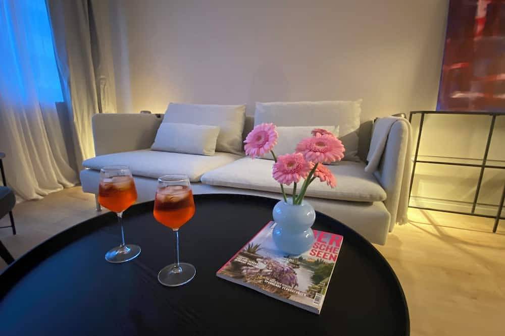 Ganze Wohnung, Casa Soden ~ Artful living just outside the city in Bad Soden am Taunus, Bad Soden