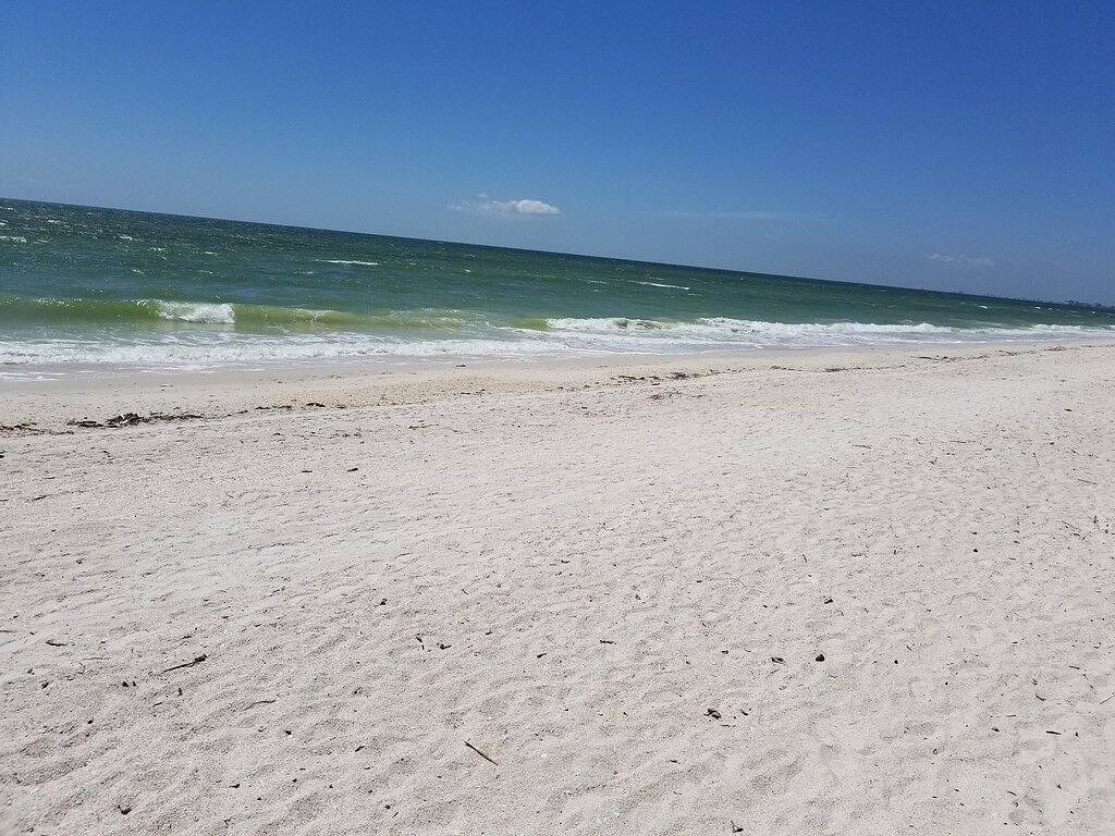Über die Straße von Bonita Beach !!! Beach, Bay, und Bootssteg in Bonita Bay, Bonita Springs