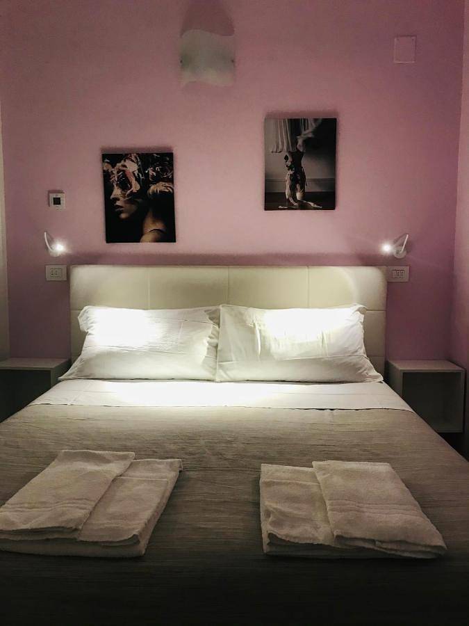 Deluxe Double Room in Offida, Ascoli Piceno Provinz