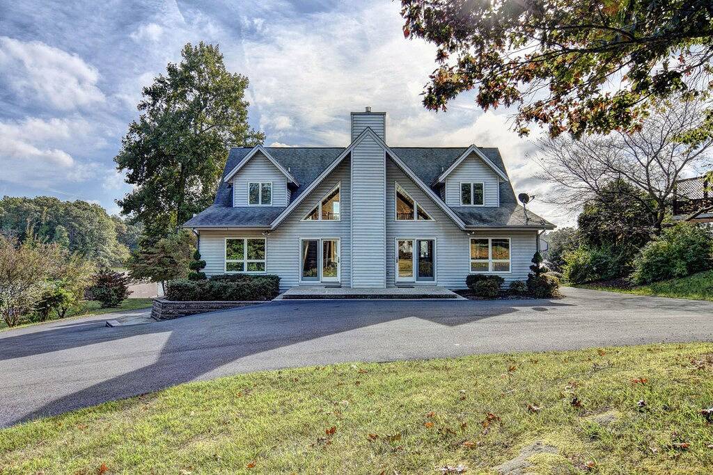 Neue Auflistung! Amazing Views w / Whirlpool, Kinderspielplatz, Dock, Fitnessstudio, Aussicht in Lake Anna