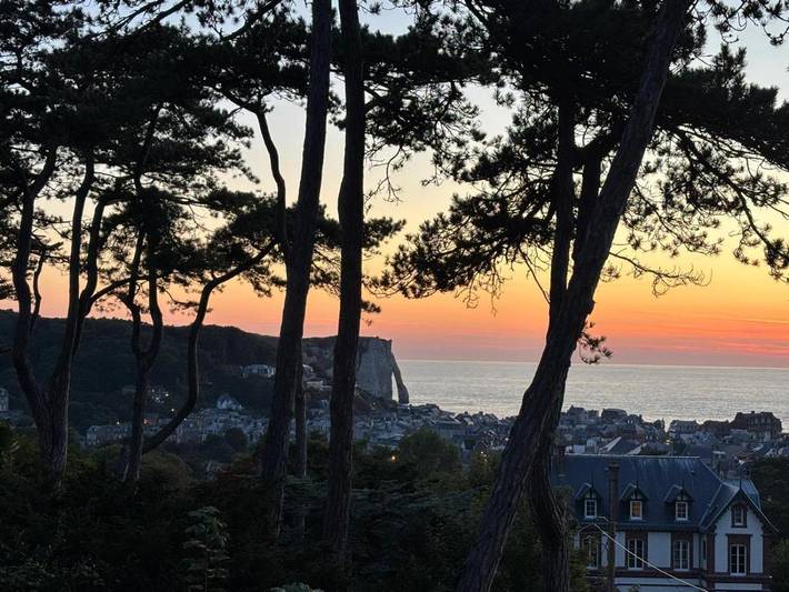 Location de vacances pour 17 personnes, avec jardin et piscine, animaux acceptés à Grainville-Ymauville