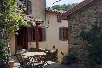 Location de vacances pour 8 personnes, animaux acceptés à Blesle