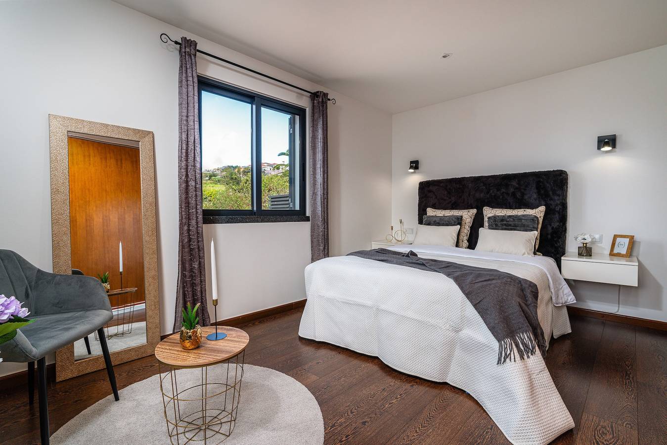 Ferienhaus 'Melblue' mit Meerblick, privater Terrasse und Wlan in Estreito da Calheta, Madeira