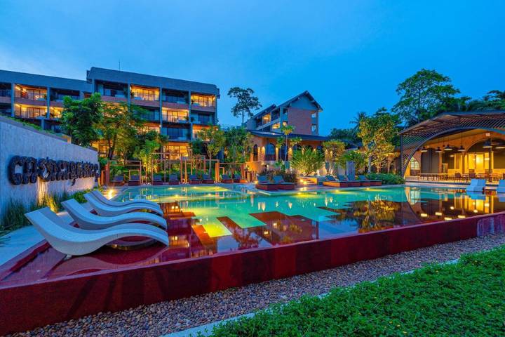 Hôtel pour 2 personnes, avec piscine ainsi que jacuzzi et jardin dans Koh Samui