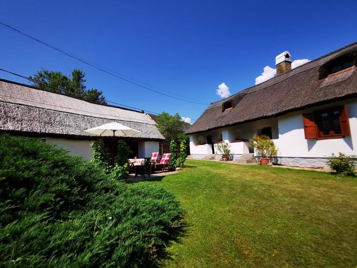 Country house Balaton in Paloznak, Balatonfüredi járás