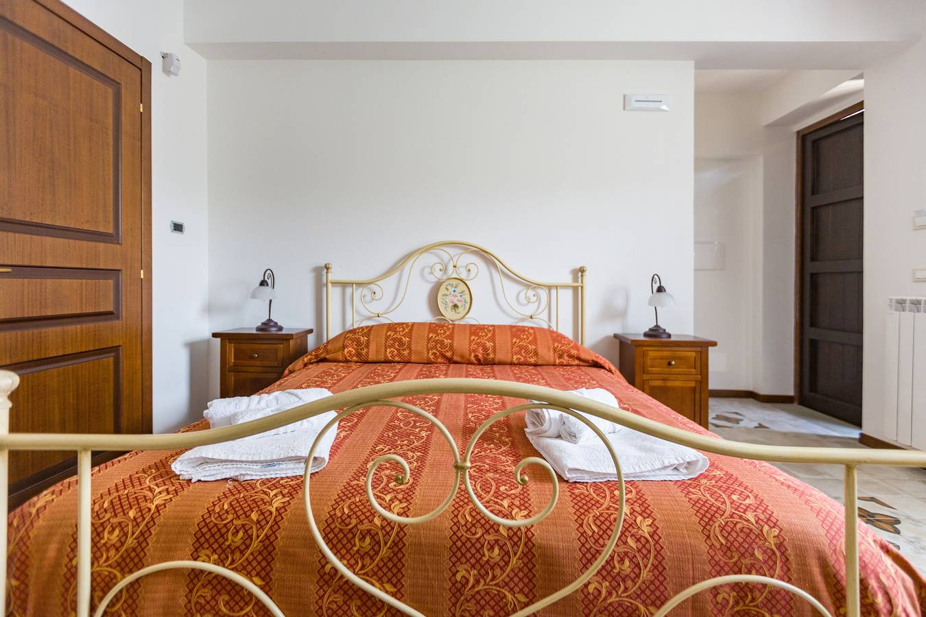 Camera 'Arcaloro Resort Rooms Volpe' con vista mare, Wi-Fi e aria condizionata in Sant'Angelo di Brolo, Provincia di Messina